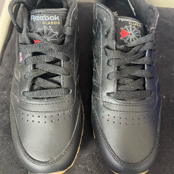 Reebok Classic trainers, black. Size 7.5 - Picture 1 of 3